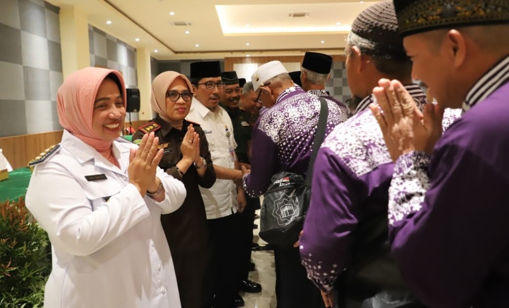 Bupati Minta Jamaah Haji Berkontribusi dalam Kehidupan&nbsp;Bermasyarakat