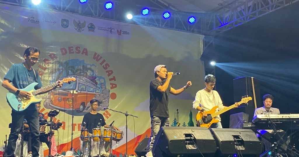 Musisi Asli Pamriyan, Popokho, Pukau Penonton di Gelar Desa Wisata Jawa Tengah dengan Musik&nbsp;Ambyaran